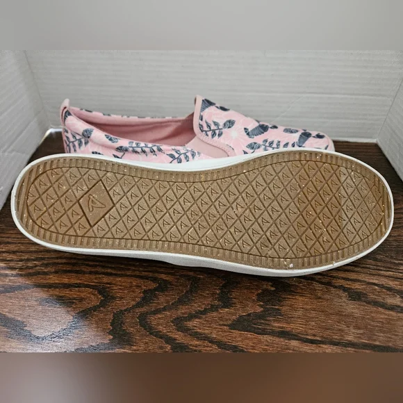 Sperry Women's Size 12 Top Sider  Pink Canvas Low Top Slip On Sneakers. (5) - Picture 4 of 7